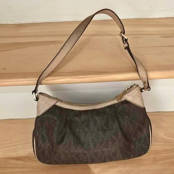 MK Mini Shoulder Bag - Picture 2 of 14